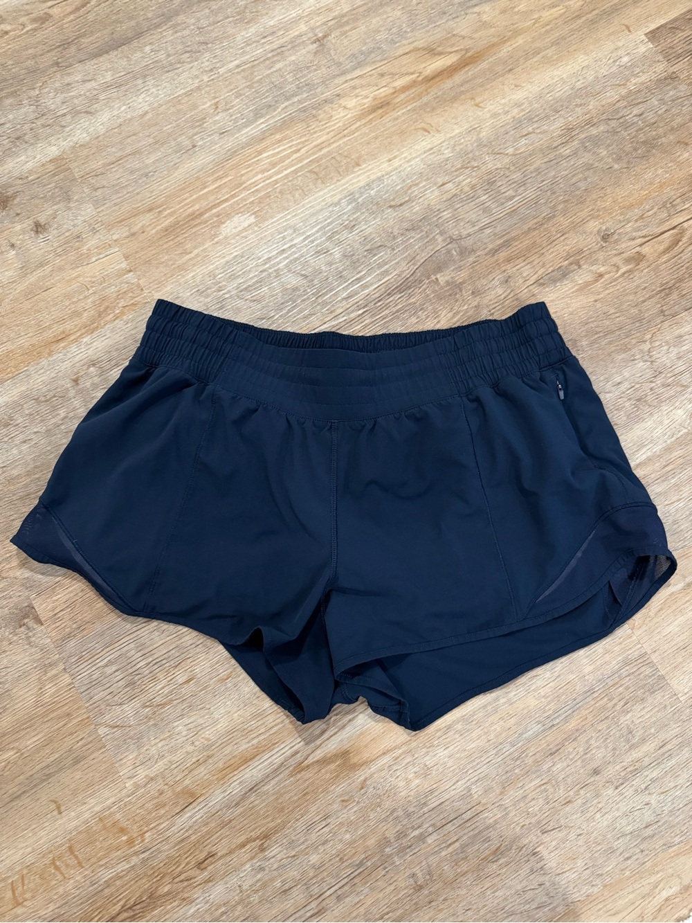 Lululemon 2.5” Hotty Hot Athletic Running Shorts